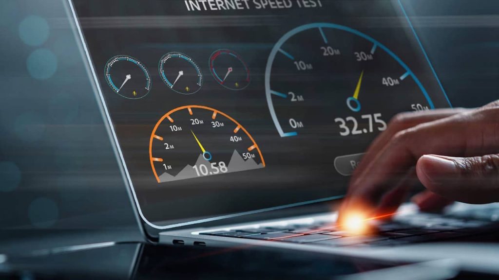 Débit internet : quel opérateur propose la meilleure connexion fibre en 2025 ?