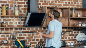 Hotte de cuisine : définition, fonctionnement, utilité et comment choisir