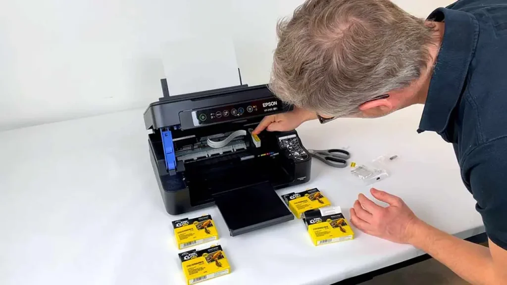 changement de cartouches d'encre d'imprimante