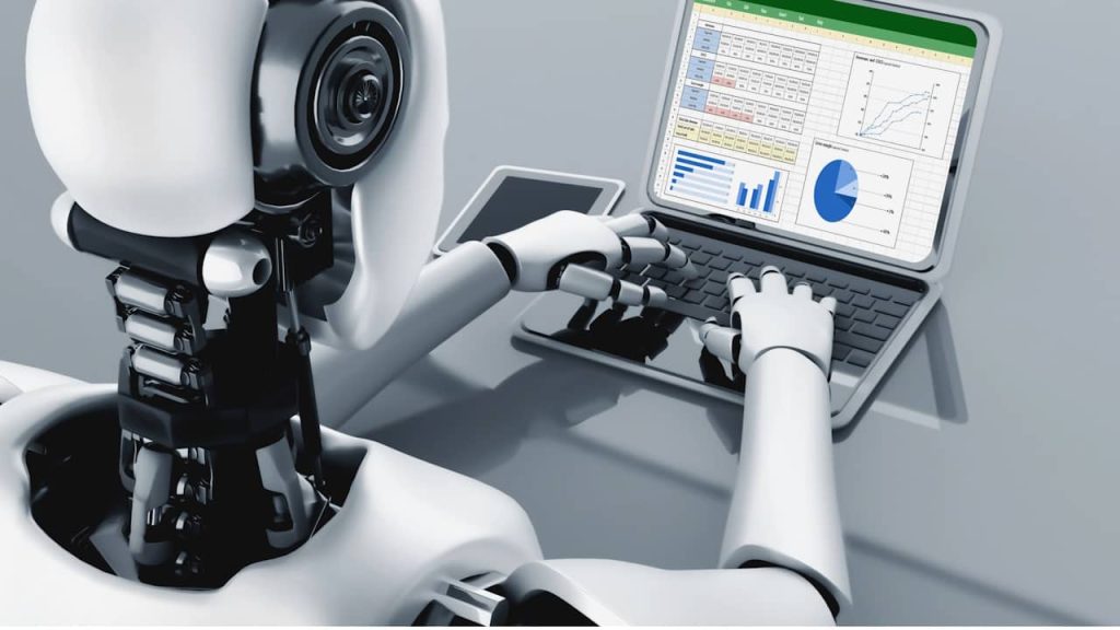Comment choisir un robo-advisor ou robot conseiller financier ? Critères et conseils
