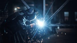 Comment choisir un prestataire pour la fabrication de pièces métalliques sur mesure ?