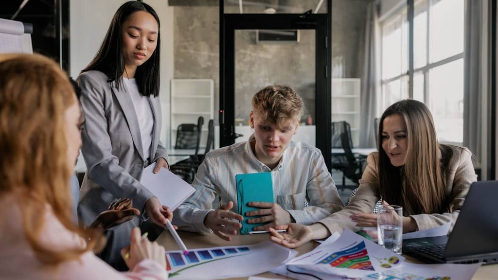 Collaboration d'équipe dans une PME - Amélioration de la productivité de la PME